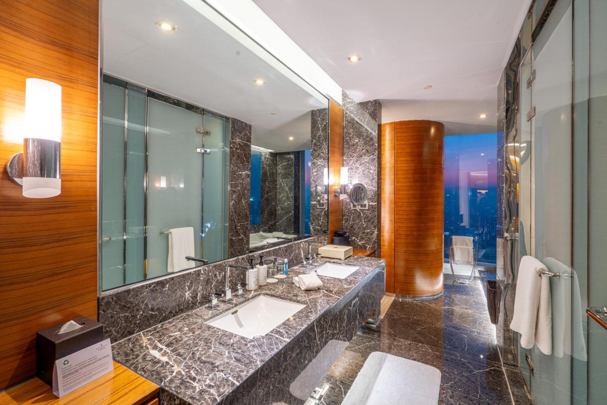 Hotel Intercontinental Nanjing By Ihg Exterior foto
